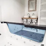 L'alchimiste - Moderne Avec Jacuzzi Apartament