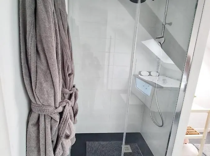 L'alchimiste - Moderne Avec Jacuzzi