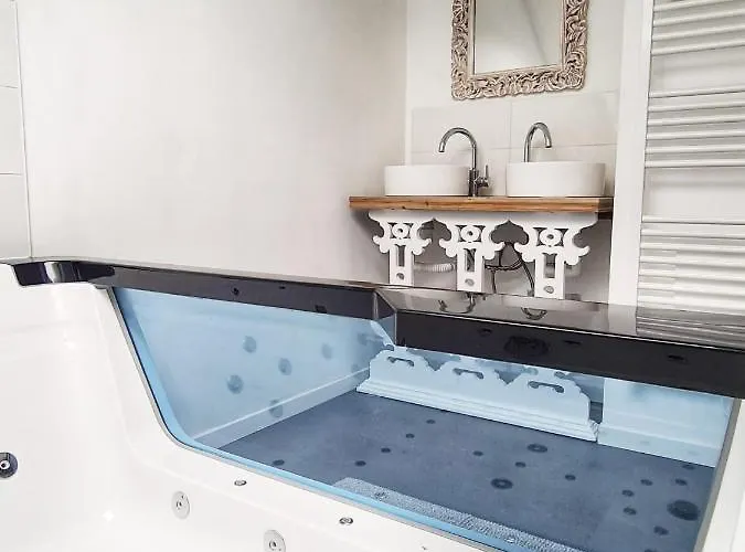 L'alchimiste - Moderne Avec Jacuzzi Apartmán